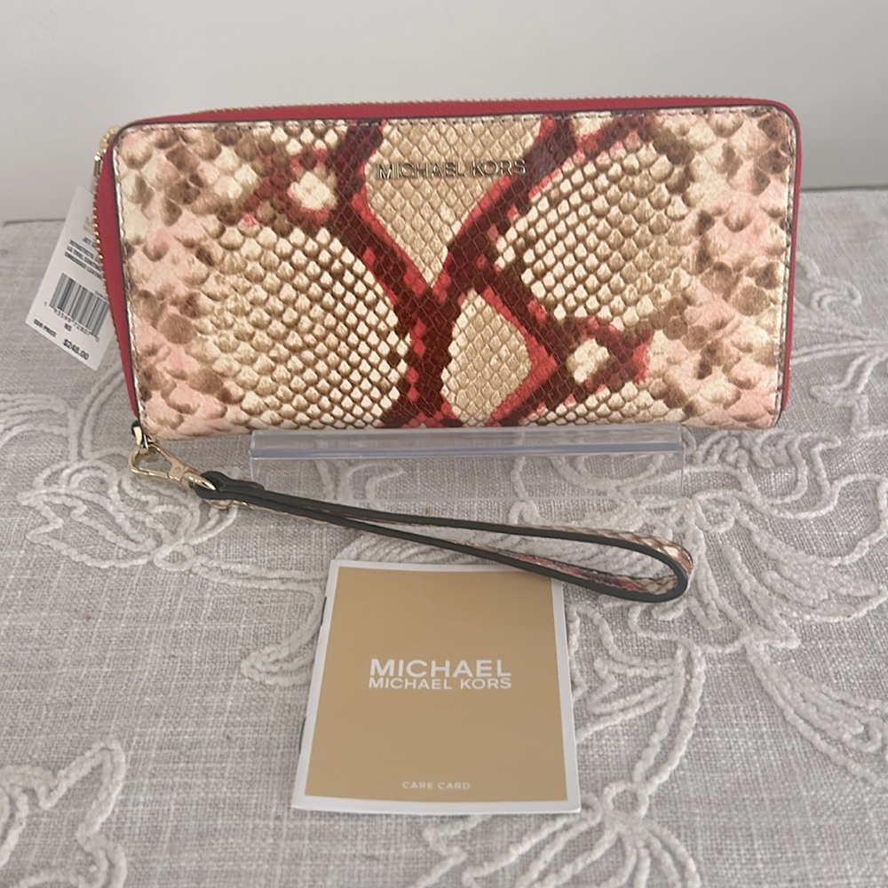 Michael Kors Rare NWT Embossed Leather Large Travel Continental Wallet/Wristlet